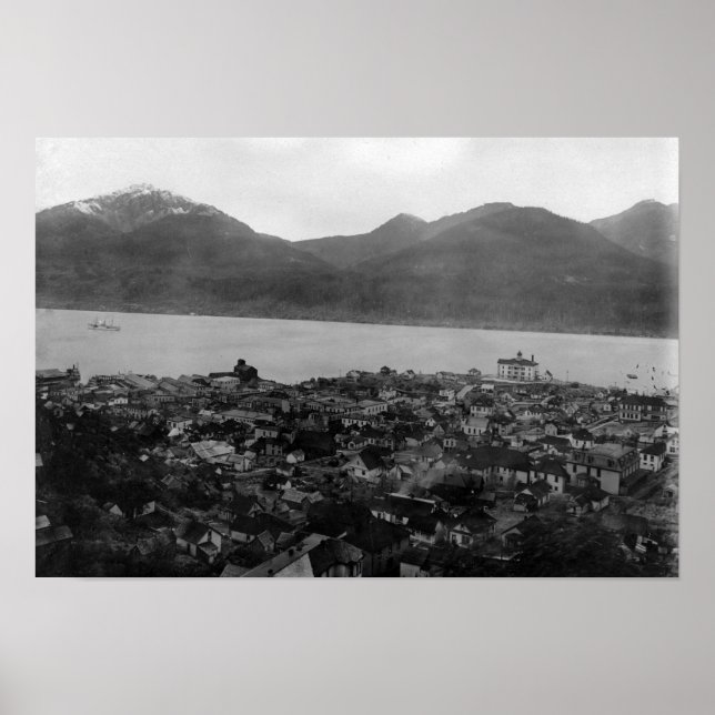 Aussicht auf Juneau, Alaska und S.S. Burnside in Poster (Vorne)