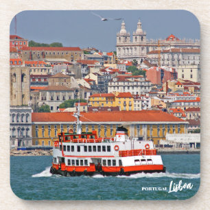 Aussicht auf Lissabon mit alter Fähre auf dem Flus Getränkeuntersetzer