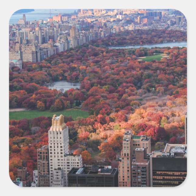 Aussicht von oben: Herbst im Central Park 01 Quadratischer Aufkleber (Vorderseite)