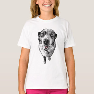 Aussie-Look – Rotes Hundeshirt mit heraushängender T-Shirt
