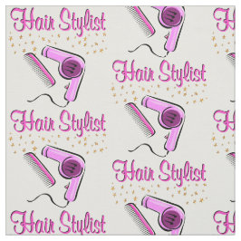 AUSSTEHENDER HAARESYL UND SCHÖNER STOFF