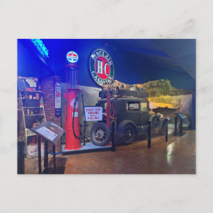Ausstellung einer Vintage-Tankstelle aus den 1930e Postkarte