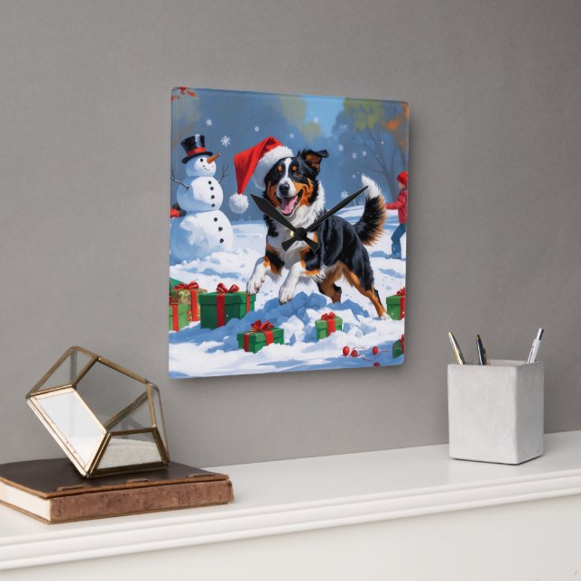 Australian Kelpie Christmas Festive Snow Scene Quadratische Wanduhr (Büro)