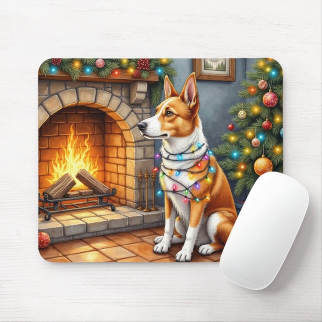 Australian Kelpie Fireplace with Christmas Lights Mousepad (Mit Mouse)