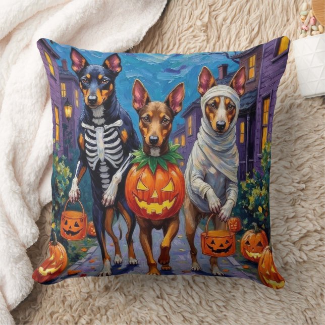 Australian Kelpie Trick-or-Treating Halloween Kissen (Decke)