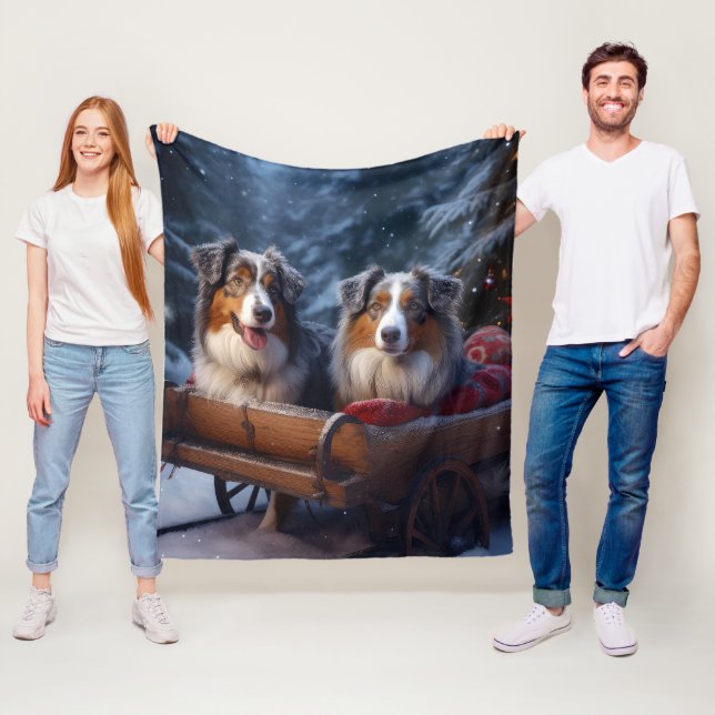Australian Shepherd Snowy Sleigh Weihnachtsdekor Fleecedecke (Beispiel)