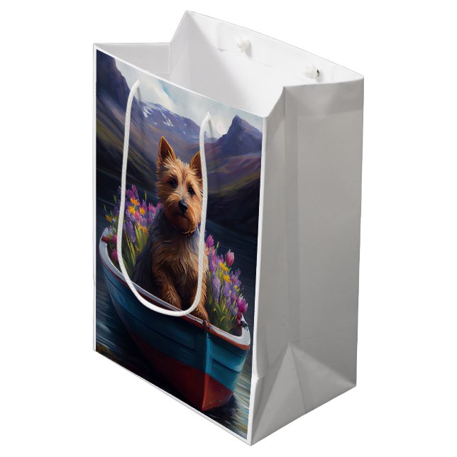 Australian Terrier on Paddle: Ein Landschaftliches Mittlere Geschenktüte (Vorderseite Schrägansicht)