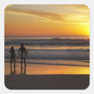Australien, Queensland, Gold Coast, Surfer bei Quadratischer Aufkleber