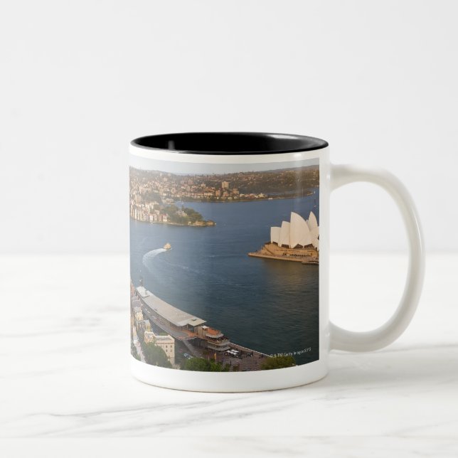 Australien, Sydney, Ansicht über die Felsen u. Zweifarbige Tasse (Rechts)