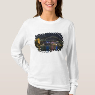 Australien, Sydney. Sydney Hafen bei Nacht. T-Shirt