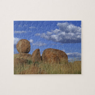 Australien, Teufelsmurmeln. Kugeliger Sandstein Puzzle