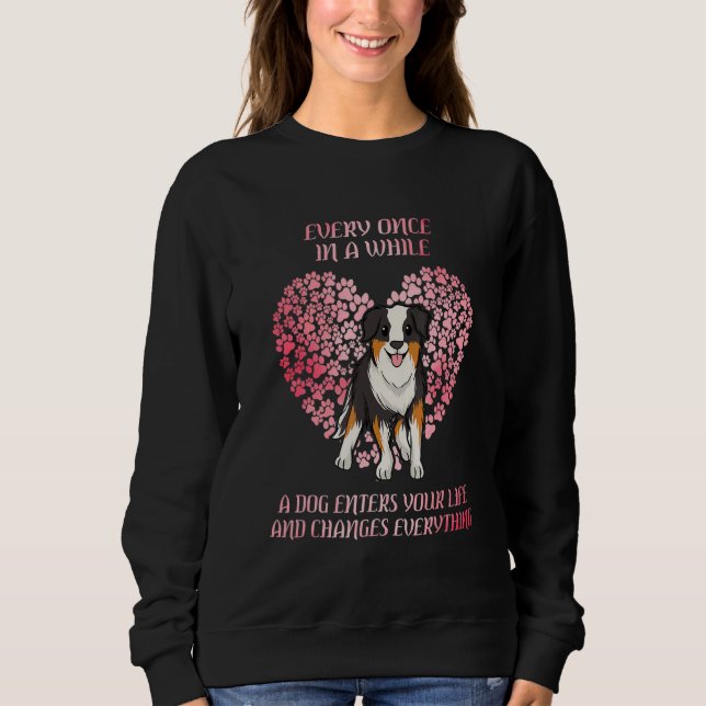 Australische Shepherd-Liebe mit Hearts Aussie Dog Sweatshirt (Vorderseite)