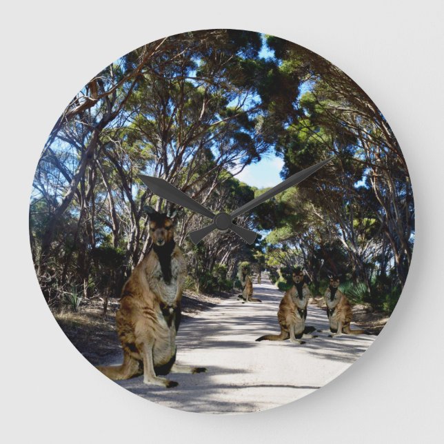 Australische Wallaby auf der Straße, große Uhr (Vorderseite)