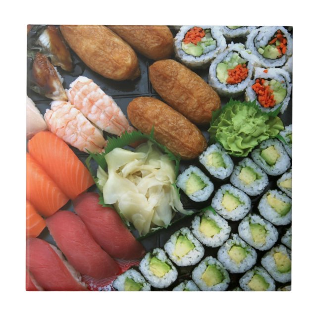 Auswahl an japanischen Sushi-Favoriten Fliese (Vorderseite)
