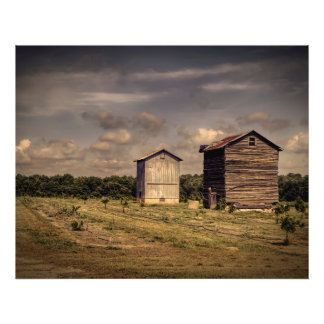 Authentisches, altes Paar Tabakscheunen. Fotodruck
