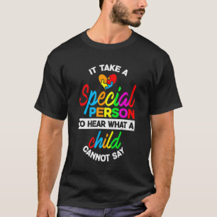 Autismus-Bewusstsein Es Braucht Eine Besondere Per T-Shirt