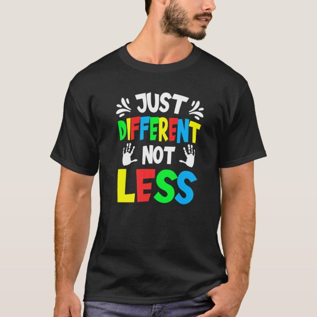 Autismus-Bewusstsein Schmuck Flagge Einfach Anders T-Shirt (Vorderseite)