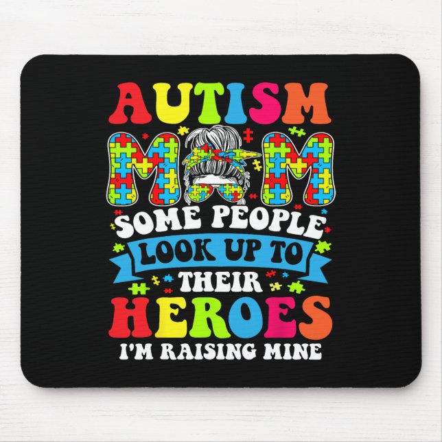 Autismus Mama Raising Hero Groovy Messy Bun Autism Mousepad (Vorne)