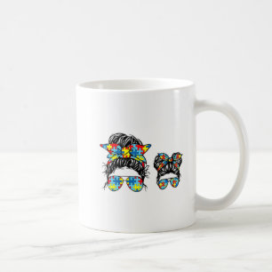 Autismus Mama und Kinderleben Messy Bun Sonnenbril Kaffeetasse