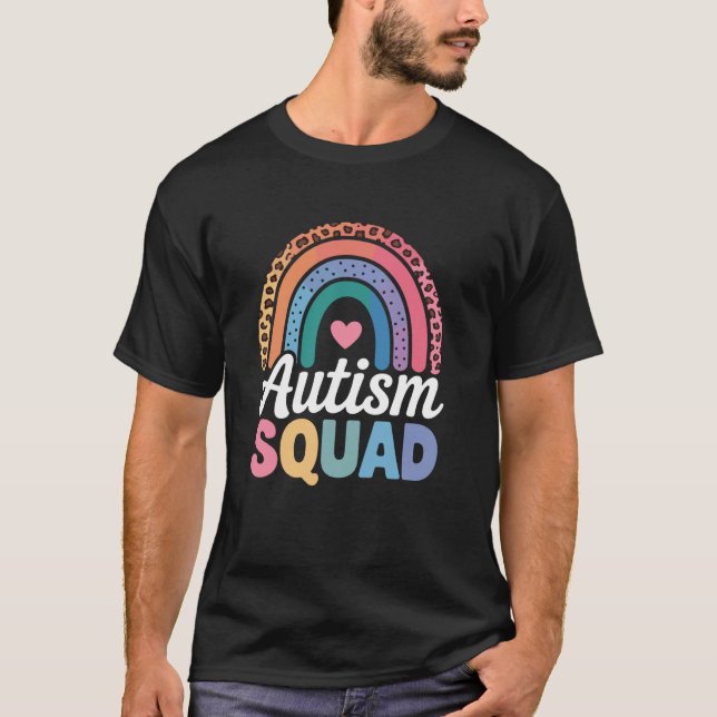 Autismus-Squad Regenbogen-Herz-Design T-Shirt (Vorderseite)
