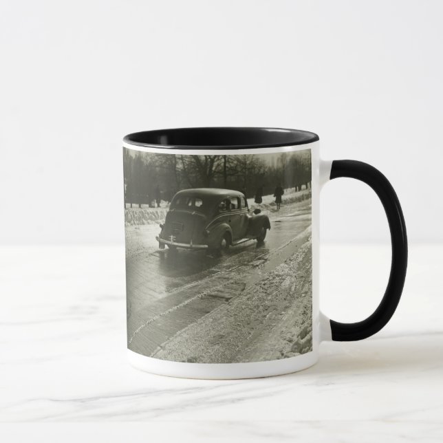 Auto auf Straße Tasse (Rechts)