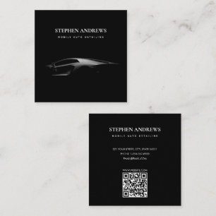 Auto für Sport, das den QR-Code für die Reinigung  Quadratische Visitenkarte