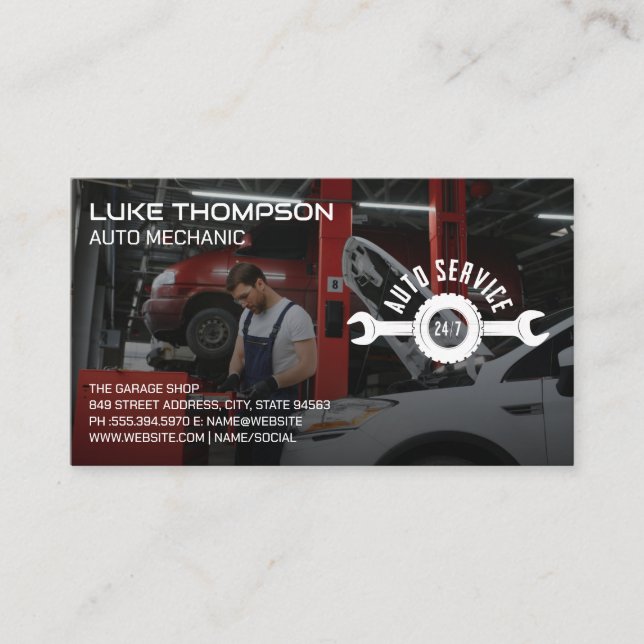 Auto Mechanik Arbeiten am Motor von Kraftfahrzeuge Visitenkarte (Vorderseite)