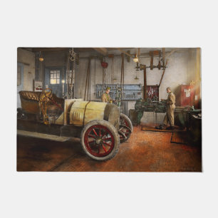 Auto-Mechaniker - die Überholung 1915 Fußmatte