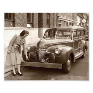 Auto mit hölzernem Stoßdämpfer WWII Fotodruck