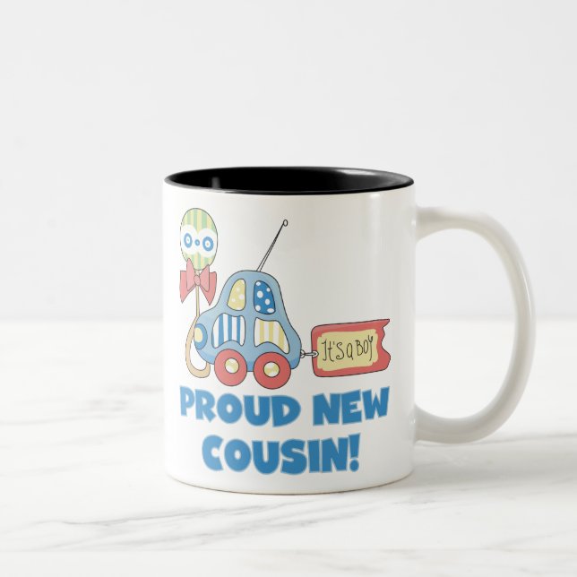 Auto stolz neuer Cousin Es ist ein Junge Zweifarbige Tasse (Rechts)
