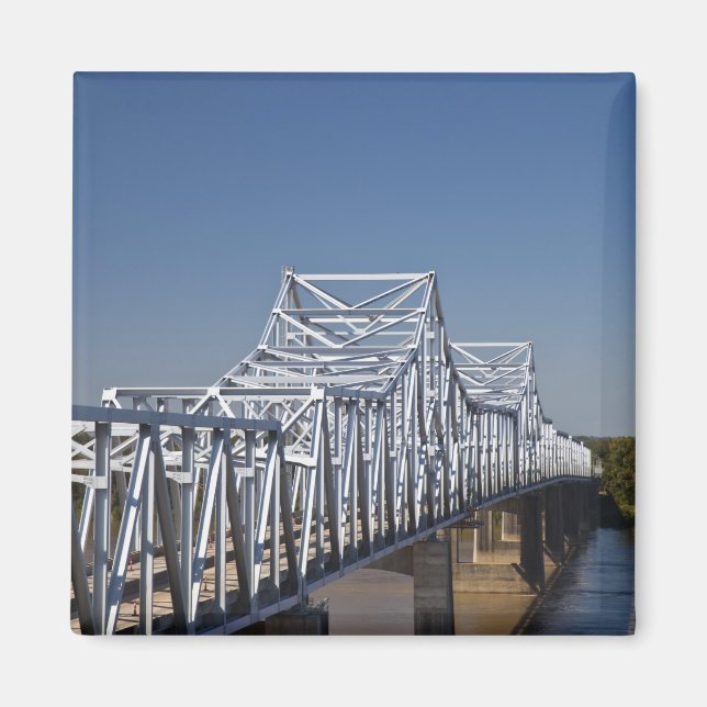 Autobahnbrücke I-20 über den Fluss Mississippi, Magnet (Vorne)