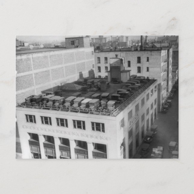 Automobile on Buick Gebäude Postkarte (Vorderseite)