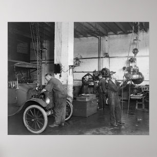 Autoreparaturwerkstatt, 1919. Altes Foto Poster