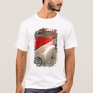 Autosammlung in The Liberace Foundation and T-Shirt