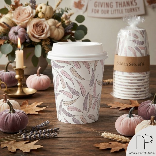 Autumn White Gingham Feathers Pappbecher (This white gingham paper cup features hand-drawn autumn feathers for cute baby shower parties.)