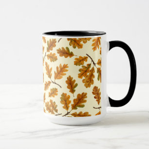 Autumnal-Eicheneiche-Blätter auf weiß Tasse