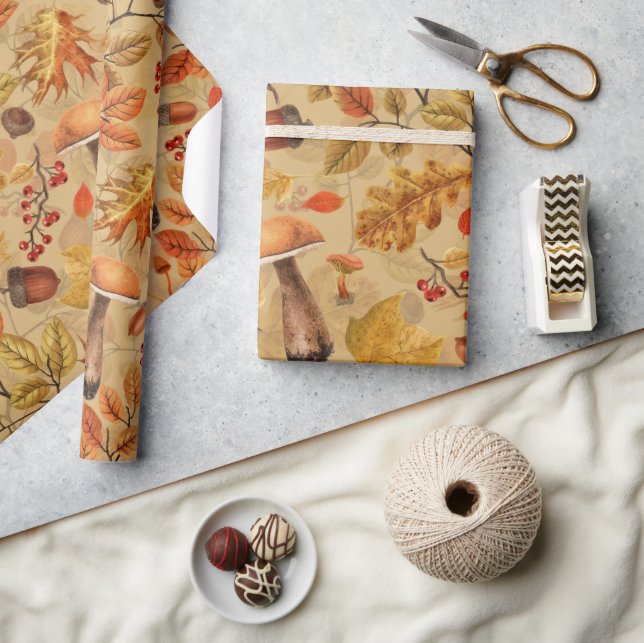 Autumnaler Wald auf Ocker Geschenkpapier (Basteln)