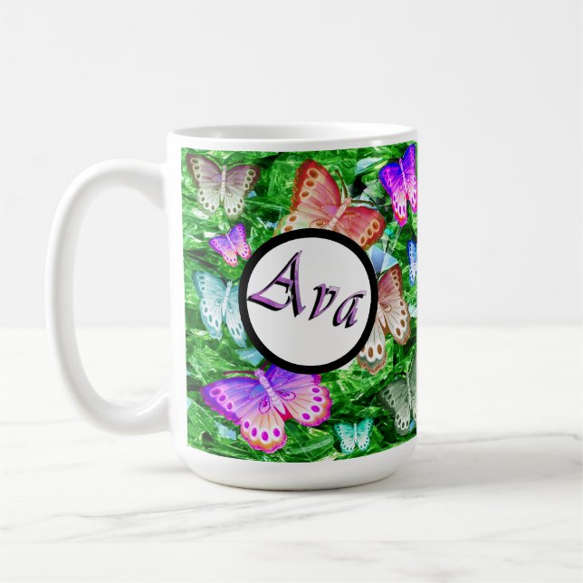 Ava Name mit Flug der Schmetterlinge, Kaffeetasse (Links)