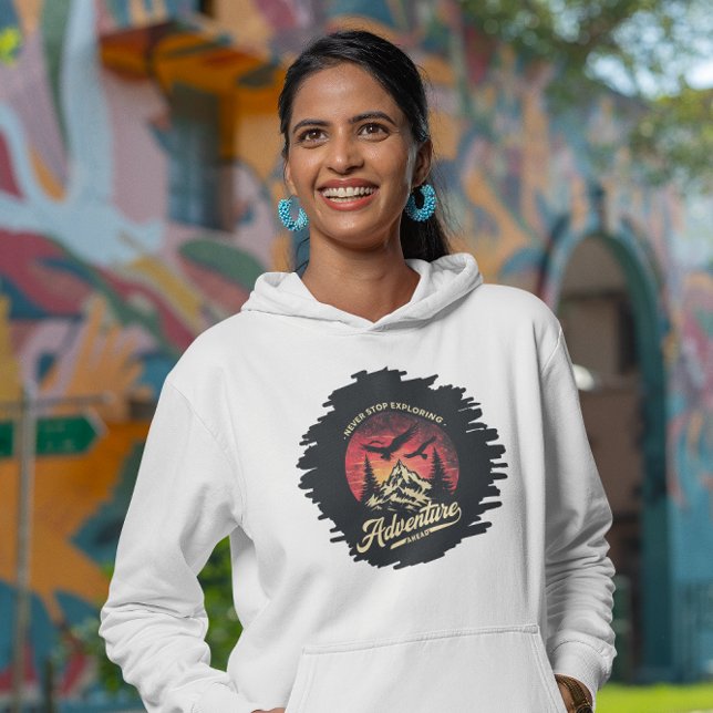 Aventure Ahead Explorer Wanderung Wanderer Design Hoodie (Von Creator hochgeladen)