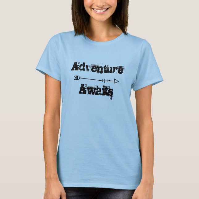 Aventure Awaits T-Shirt (Vorderseite)