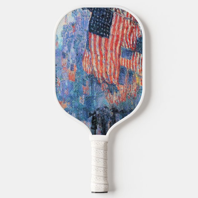 Avenue in Rain von Frederick Childe Hassam Pickleball Schläger (Vorderseite)