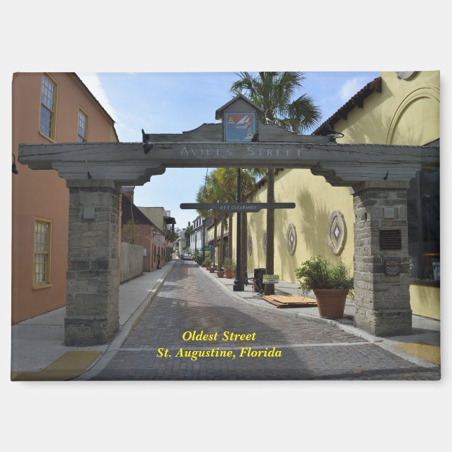 Aviles Street Magnet (Vorderseite)