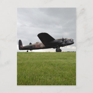 Avro Lancaster auf dem Feld Postkarte