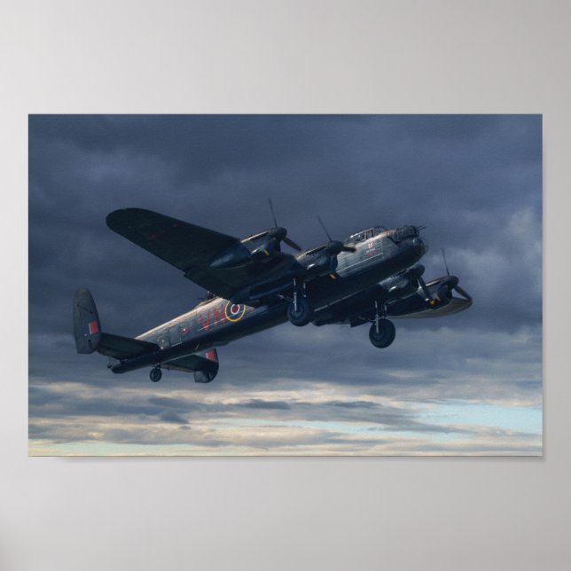 Avro Lancaster Bomber am Himmel Poster (Vorne)