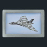 Avro Vulcan B.2 Gürtelschnalle<br><div class="desc">Avro Vulcan B.2 (XH558) ist ein Jet-getriebener strategischer nuklearer Bomber mit einem Delta-Flügel-Design, das von der Royal Air Force eingesetzt wurde. Das Flugzeug wird in Cambridge City, England, auf dem Marshalls Airfield fotografiert und erhielt den Namen "The Spirit of Great Britain" (Der Geist Großbritanniens). Es wurde im Juli 1960 an...</div>