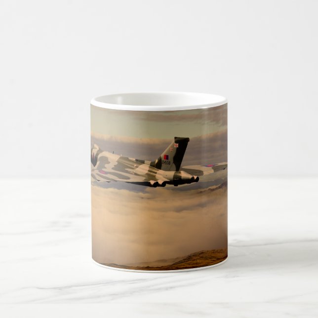 Avro Vulcan Bomber XH558 Kaffeetasse (Mittel)