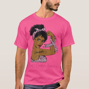 Awa, eine starke weibliche Brustkrebserkrankung im T-Shirt