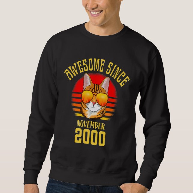 Awesome Since November 2000 22nd Birthday  Cat Sweatshirt (Vorderseite)
