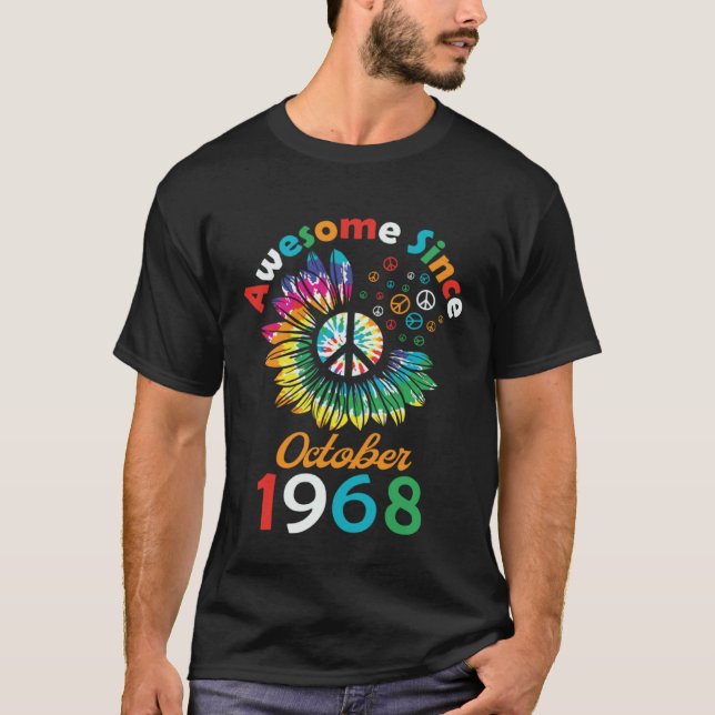 Awesome Since October 1968 is a Funny Quote T-Shirt (Vorderseite)