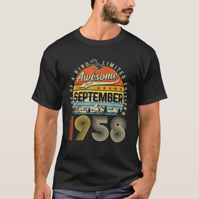 Awesome Since September 1958 65 Years Old T-Shirt (Vorderseite)